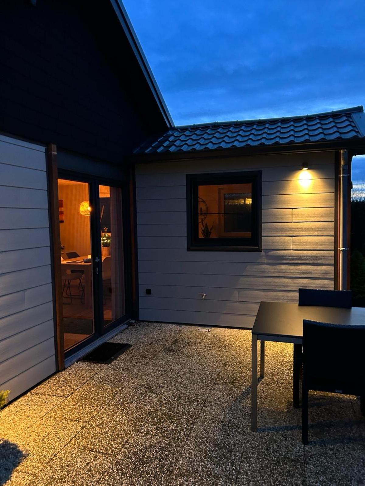 Oosterschelde Lodge Met Veel Privacy En Dicht Bij Het Water Scherpenisse Екстер'єр фото